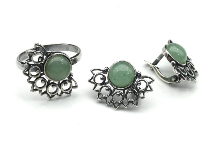 Ring Earrings with quartz (imitation jade) size 18