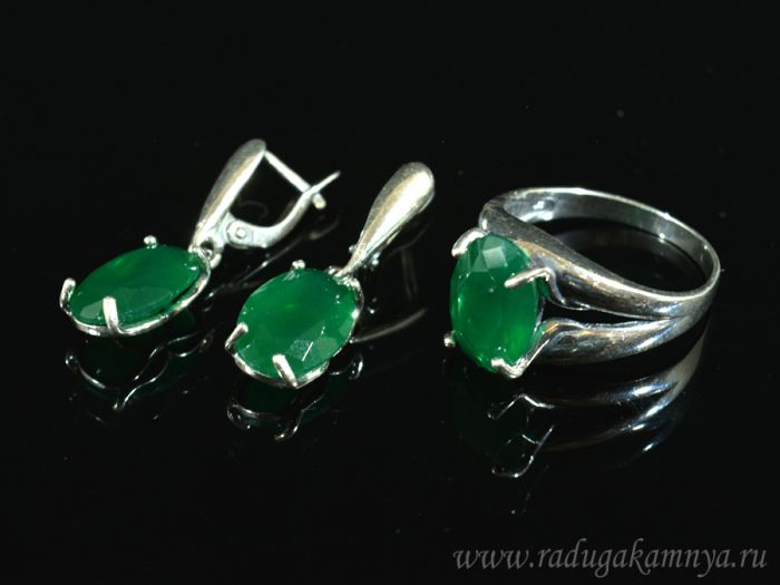 Ring Earrings Chrysoprase imitation size 18.