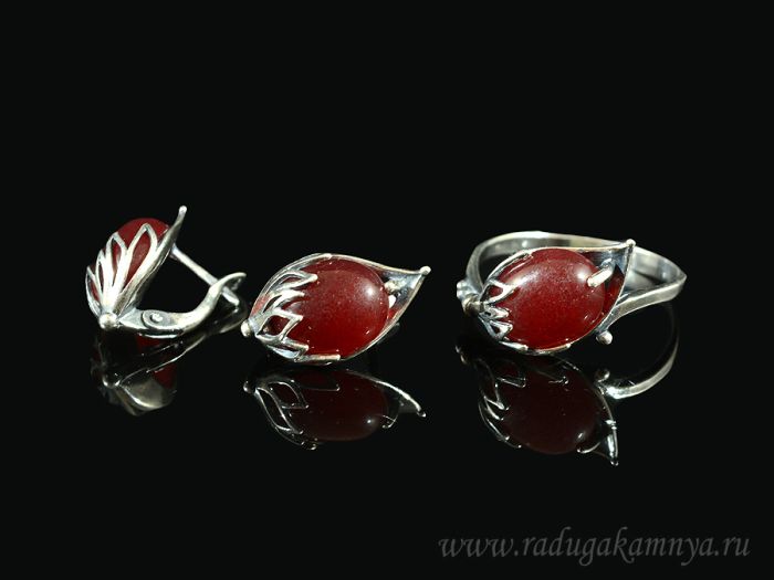 Ring Earrings with quartz (imitation ruby) size 20