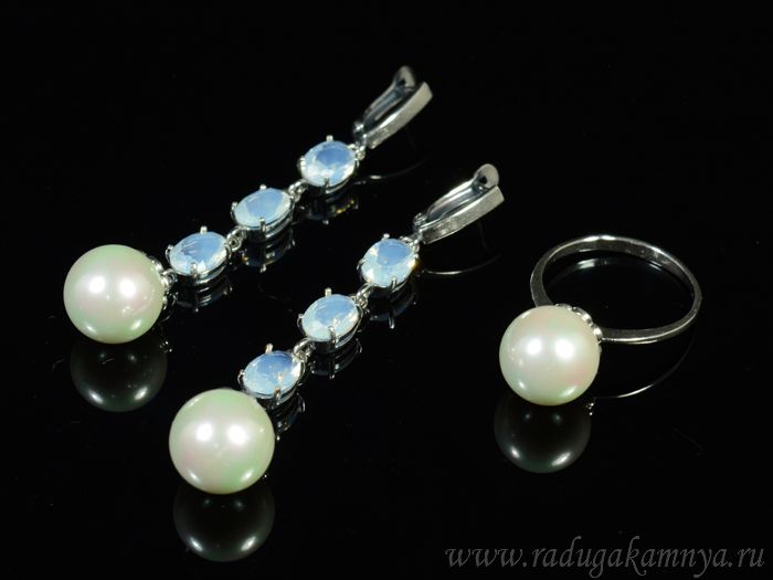 Ring Earrings with majorca and moonstone, size 18.