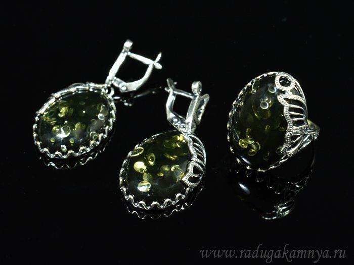 Set with amber ring, butterfly earrings 20*27mm green, size 19.5, 9.7gr.