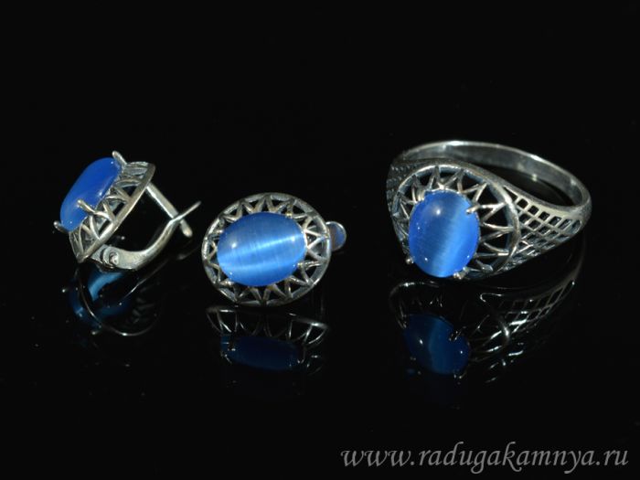 Ring Earrings with cat's eye, color azure size-17