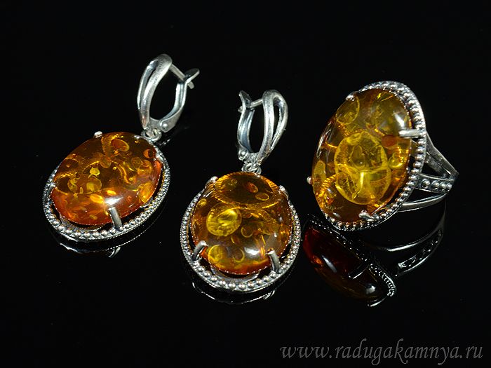 Set with amber ring, earrings oval 21*32mm cognac, size 17, 9.5gr.