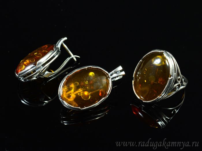 Set with amber ring, earrings oval 19*26mm cognac, size 17, 11.4gr.