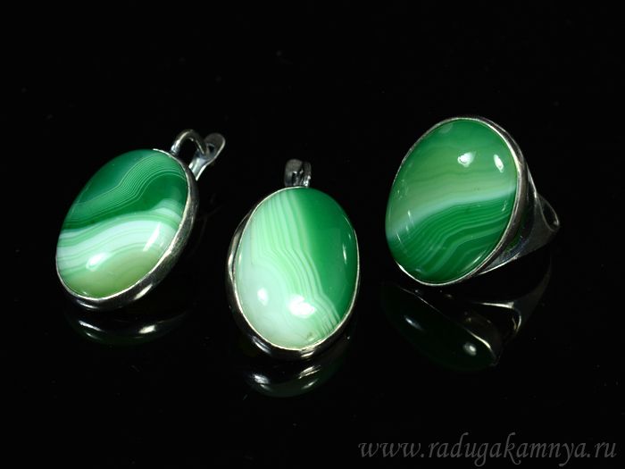 Ring Earrings with tinted agate, color green size 19