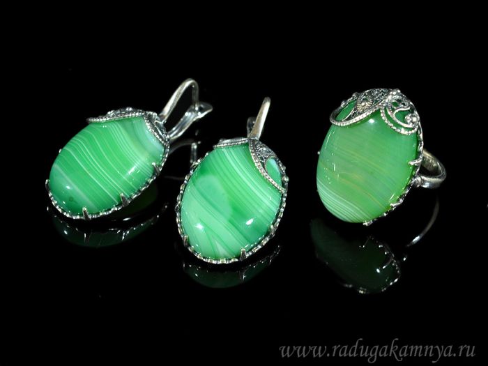 Ring Earrings with tinted agate, color green size 18