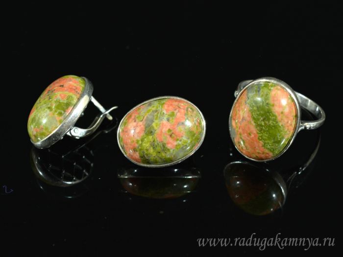 Ring Earrings with unakite size 19.