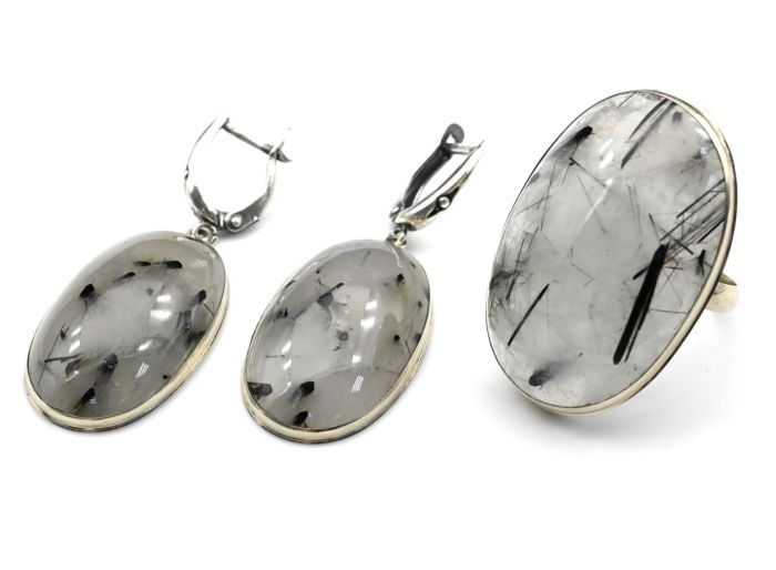 Quartz ring and earrings with sherla inclusions, size-19