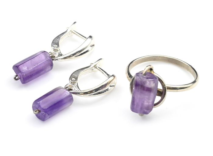 Amethyst ring and earrings, size-17.5