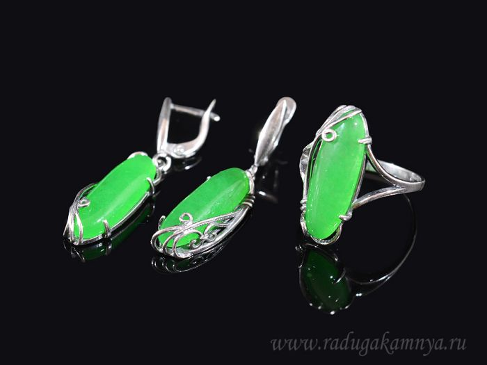 Ring Earrings with quartz (imitation chrysoprase) size 21