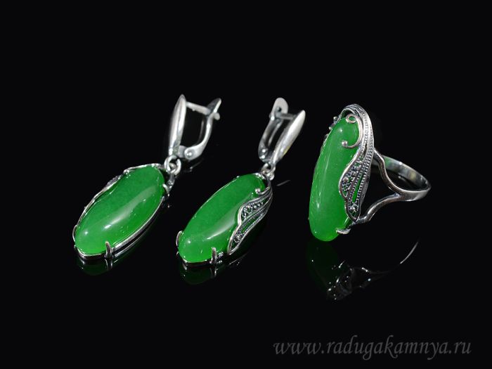 Ring Earrings with quartz (imitation chrysoprase) size 19