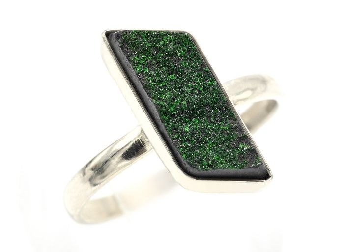 Ring and earrings with uvarovite, size-19