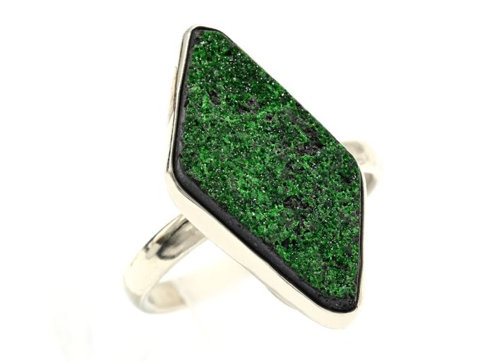 Ring and earrings with uvarovite, size-17