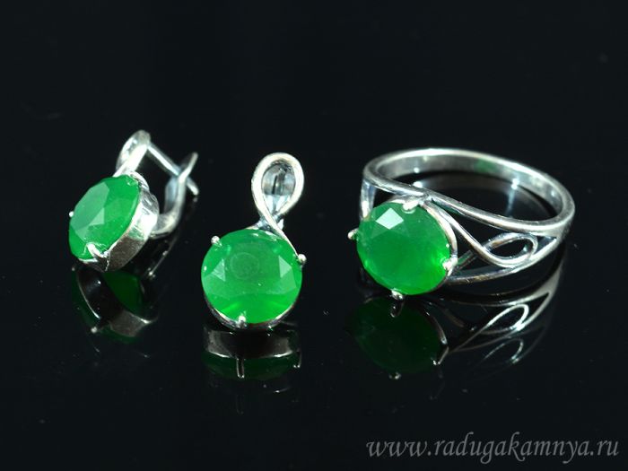 Ring Earrings with Chrysoprase imitation size 17