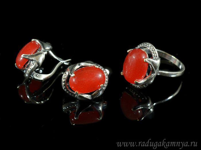 Ring Earrings with quartz (imitation ruby) size 19